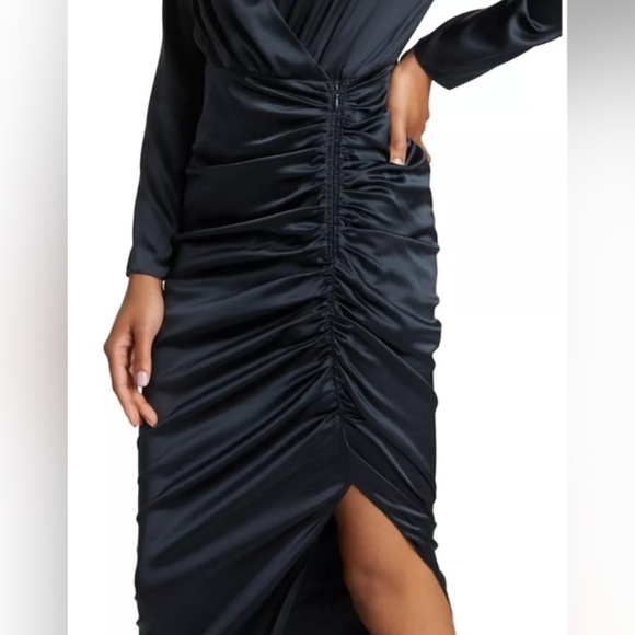 VERONICA BEARD STUNNER - Picture 3 of 5